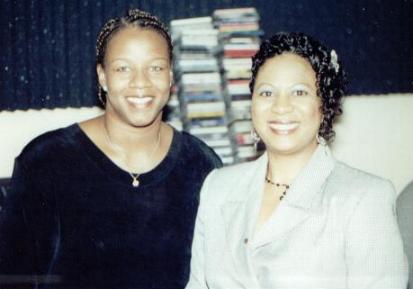 Freda Lucas and Vanessa